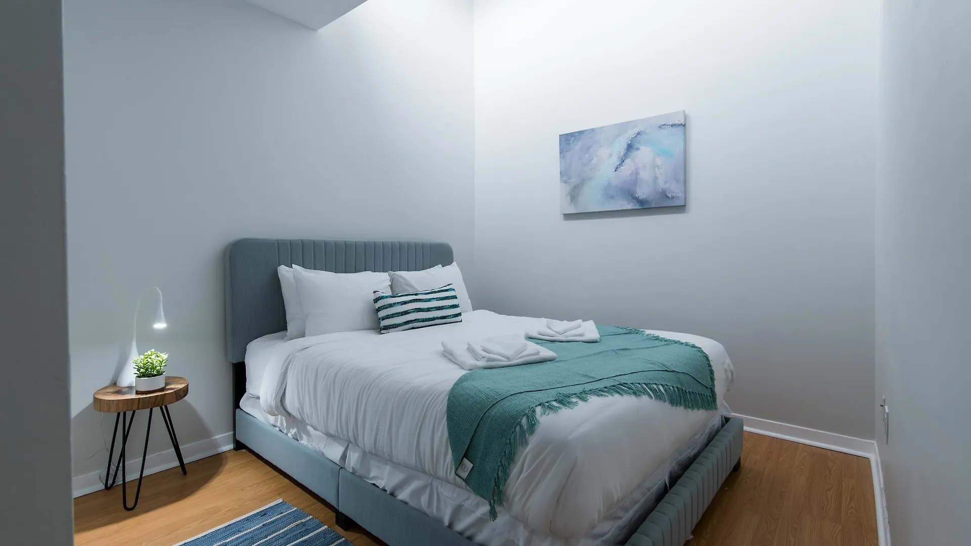 Bi-Level 3Br In Little Italy By Sonder Apartment Toronto Canada